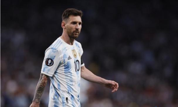 阿里首款自研旗舰双显AI眼镜 夸克AI眼镜S1 11月27日发布